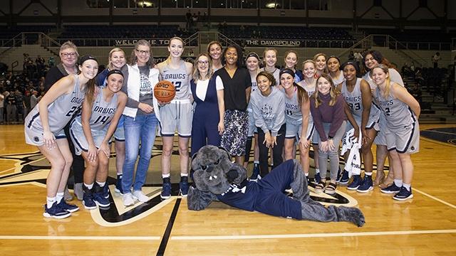 Hailey Tucker scores 2,000 points.