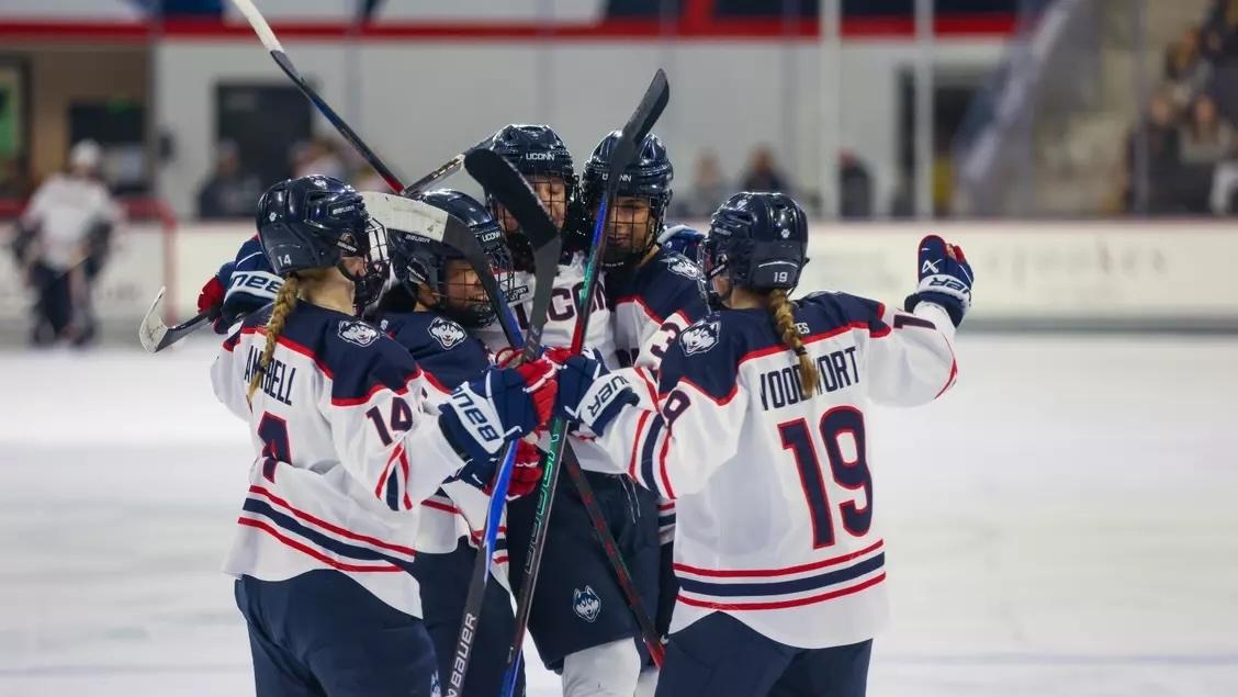 UConn women's hockey